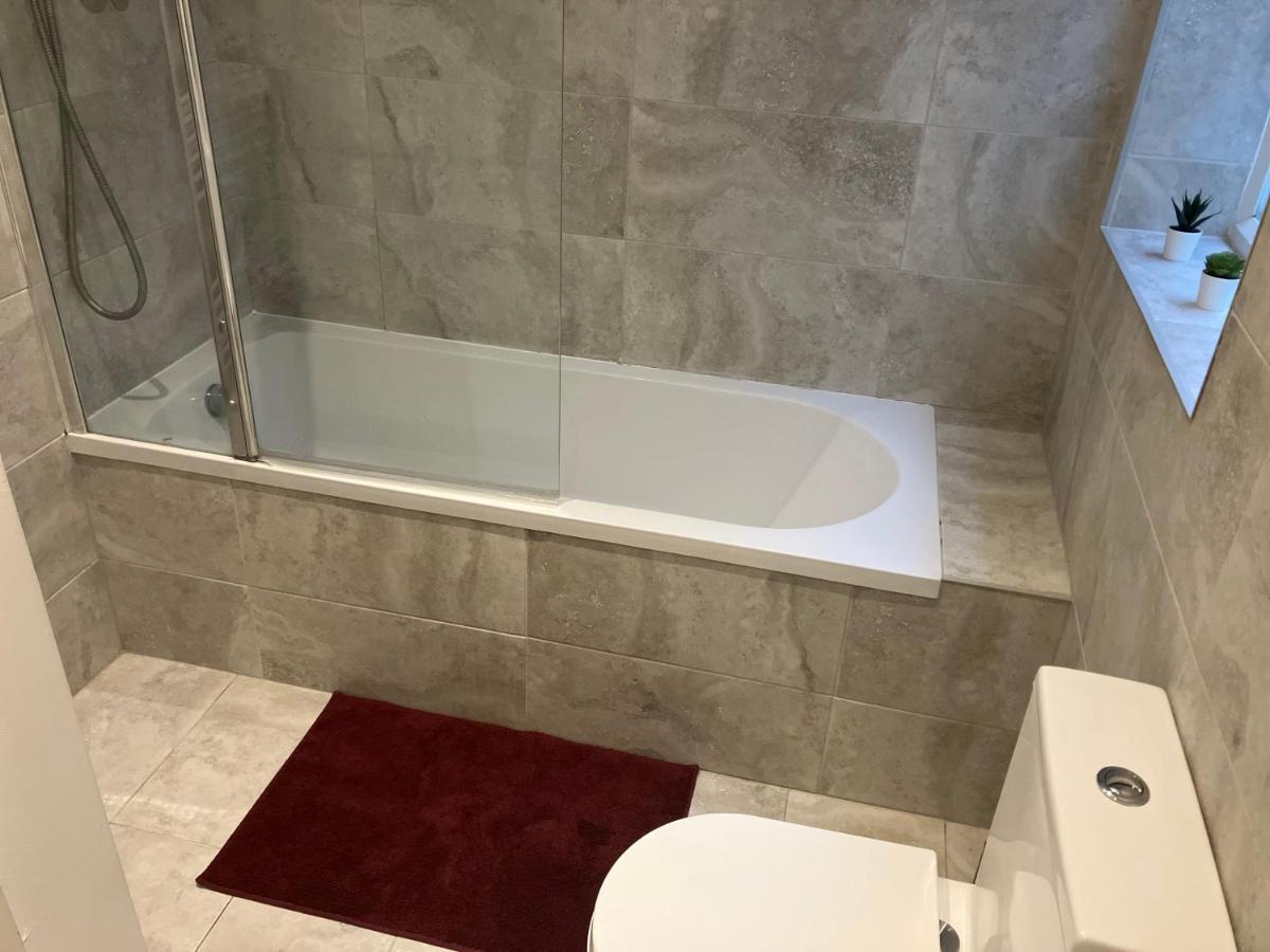 Spectacular 2 Bed Apartment With Lovely Terrace - 1 The Southwell London Luaran gambar
